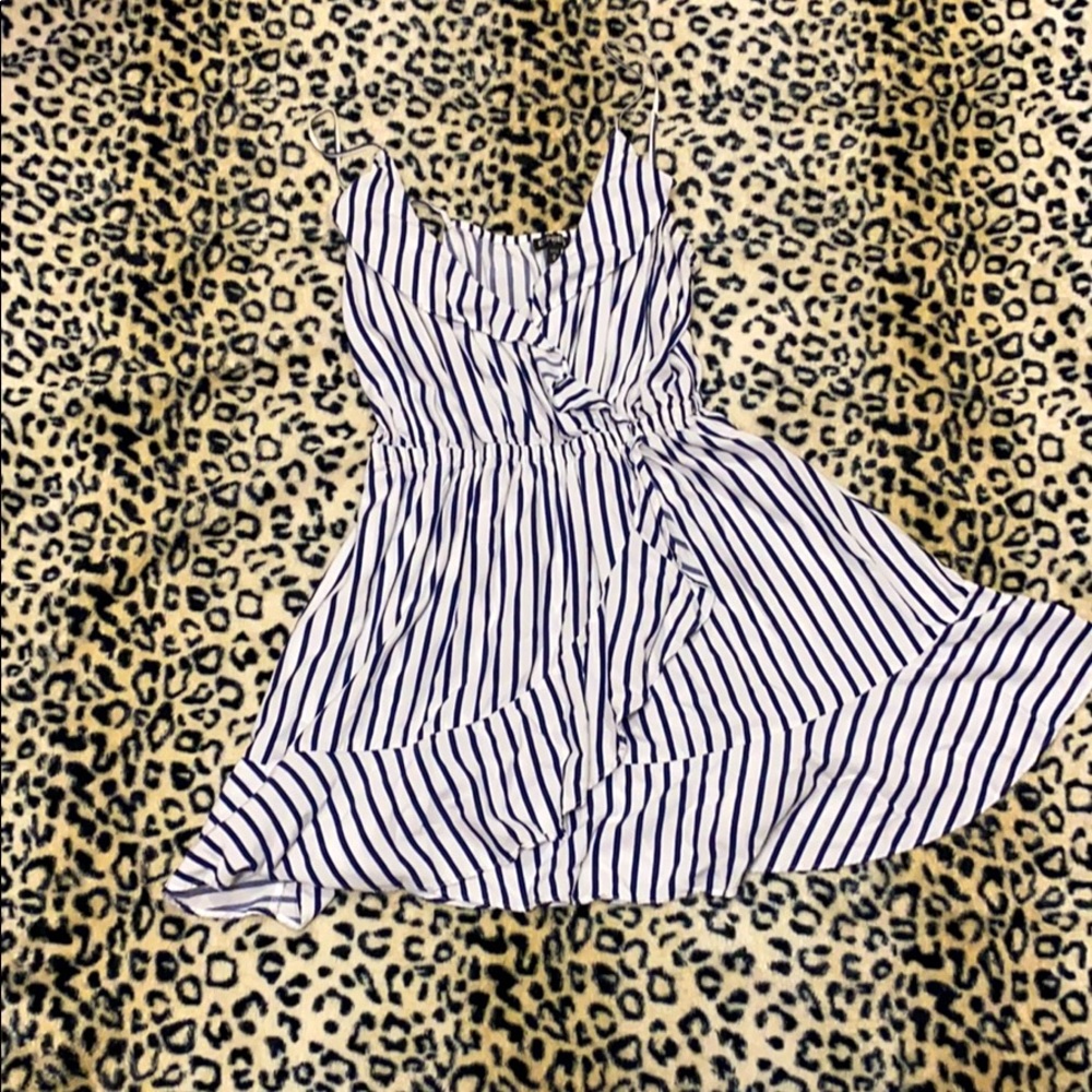 EXPRESS white/blue striped dress SZ MD